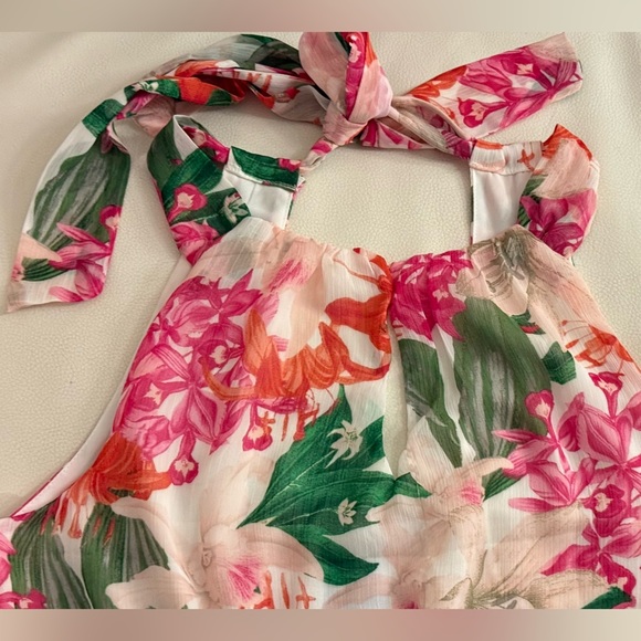 CeCe- Floral Long Maxi Dress Halter Neck - Size 6
Retail Price $175 - Picture 13 of 17